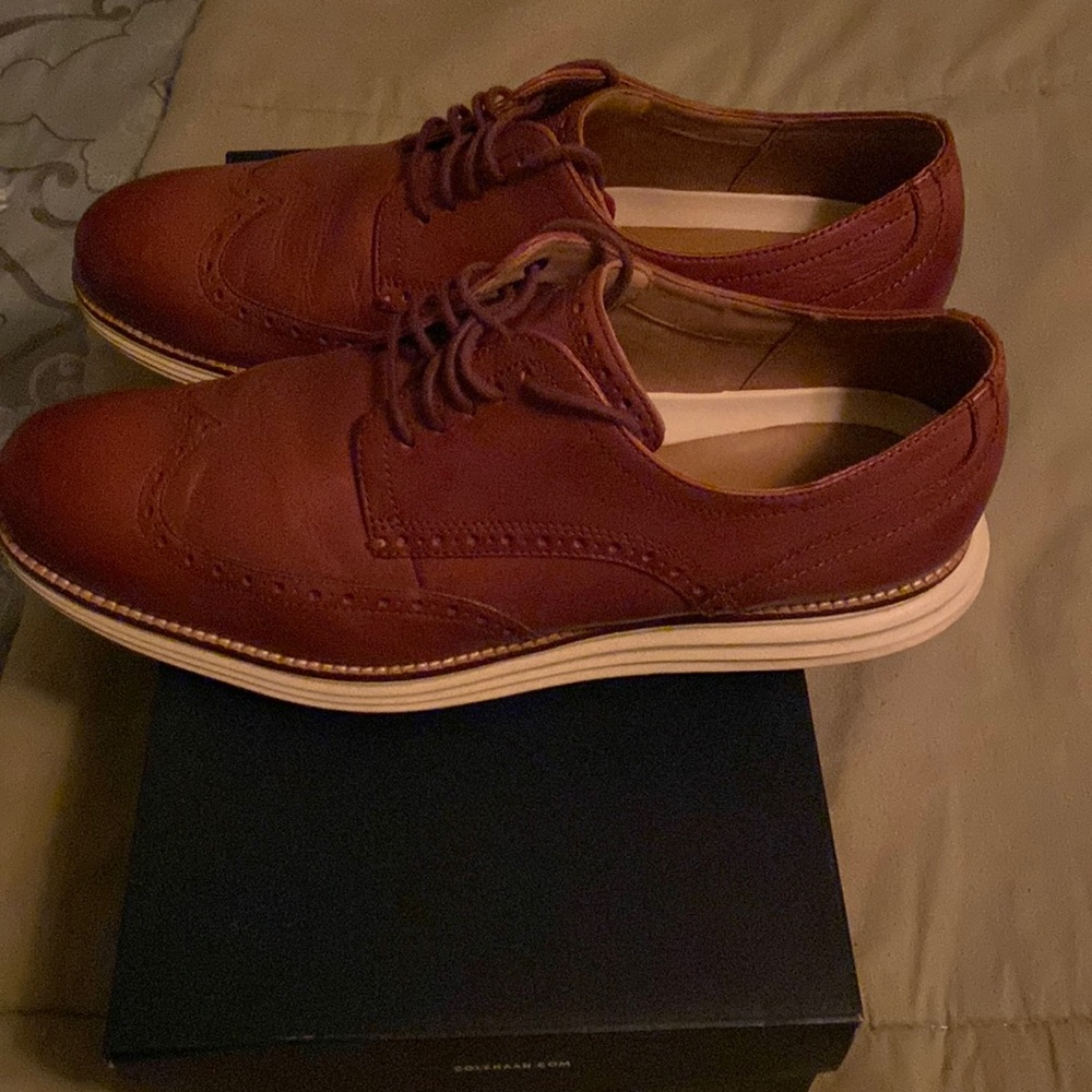 Used Cole Haans original java/Ivory or brown size 12 used with box